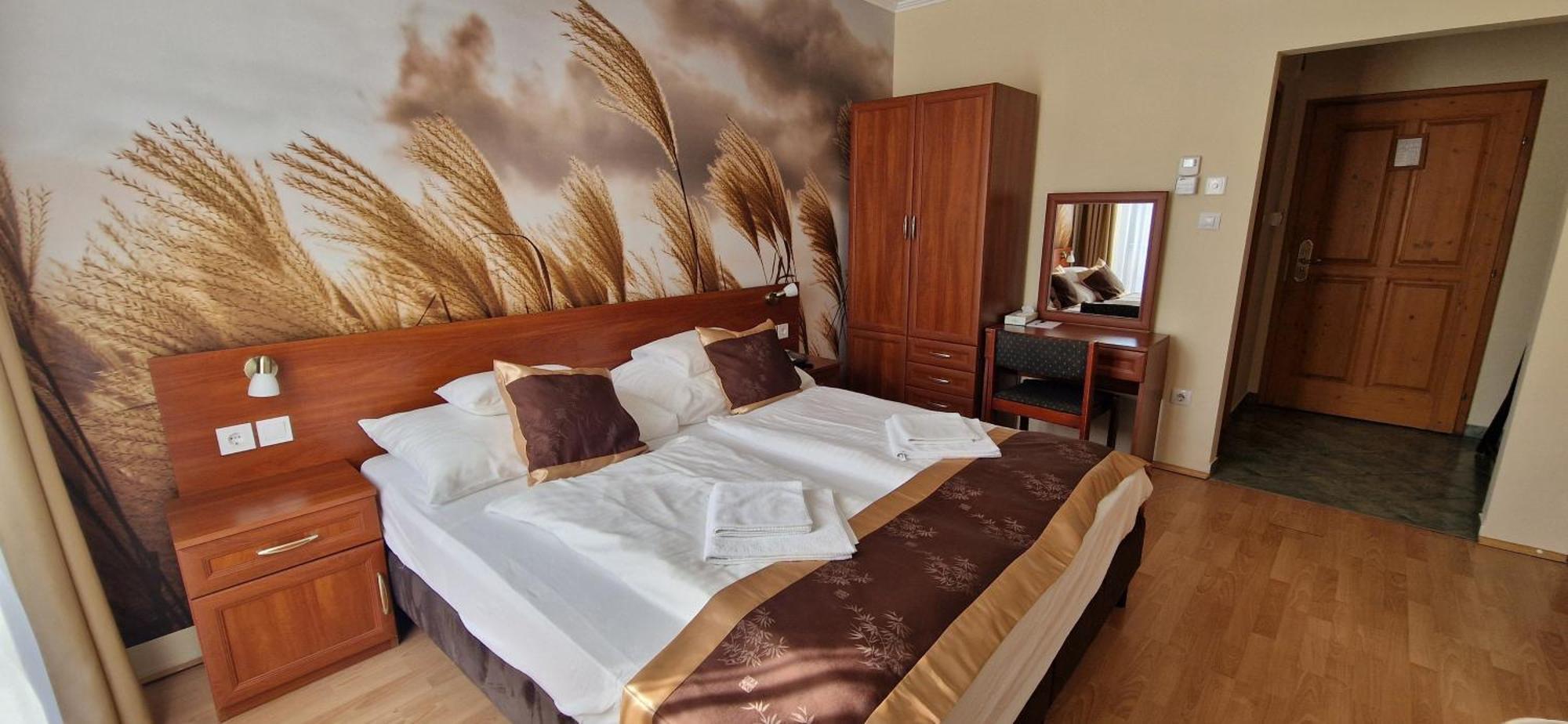 Patonai Hotel